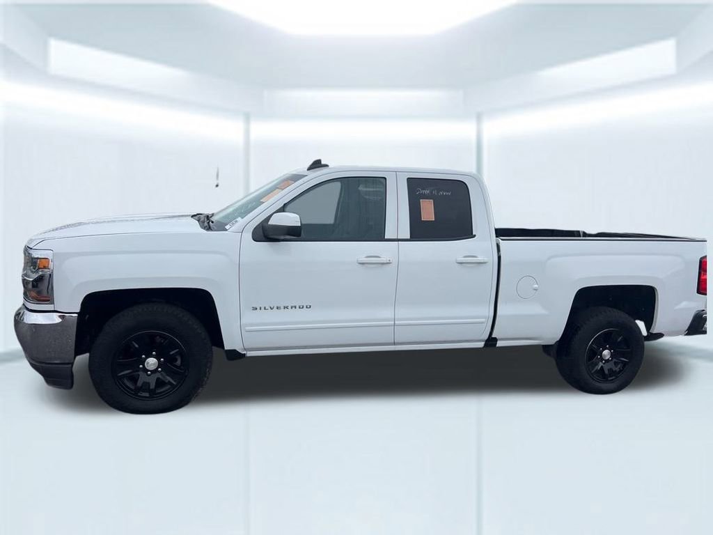 2019 Chevrolet Silverado 1500 LT photo 4