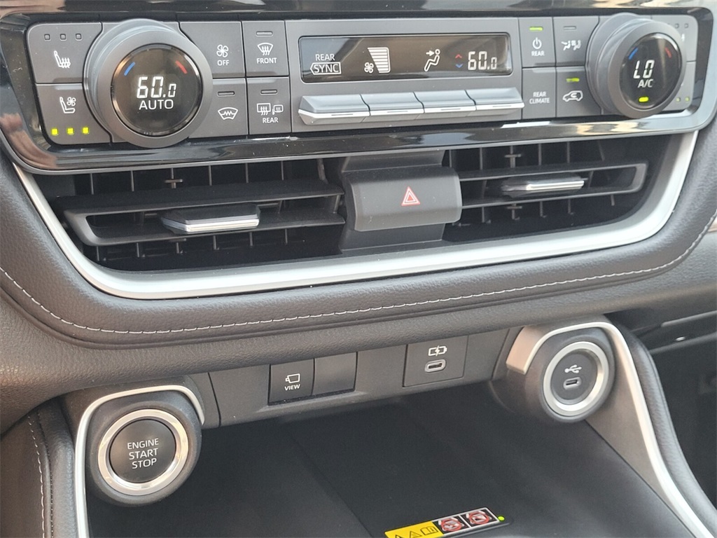 2024 Toyota Grand Highlander Platinum photo 19