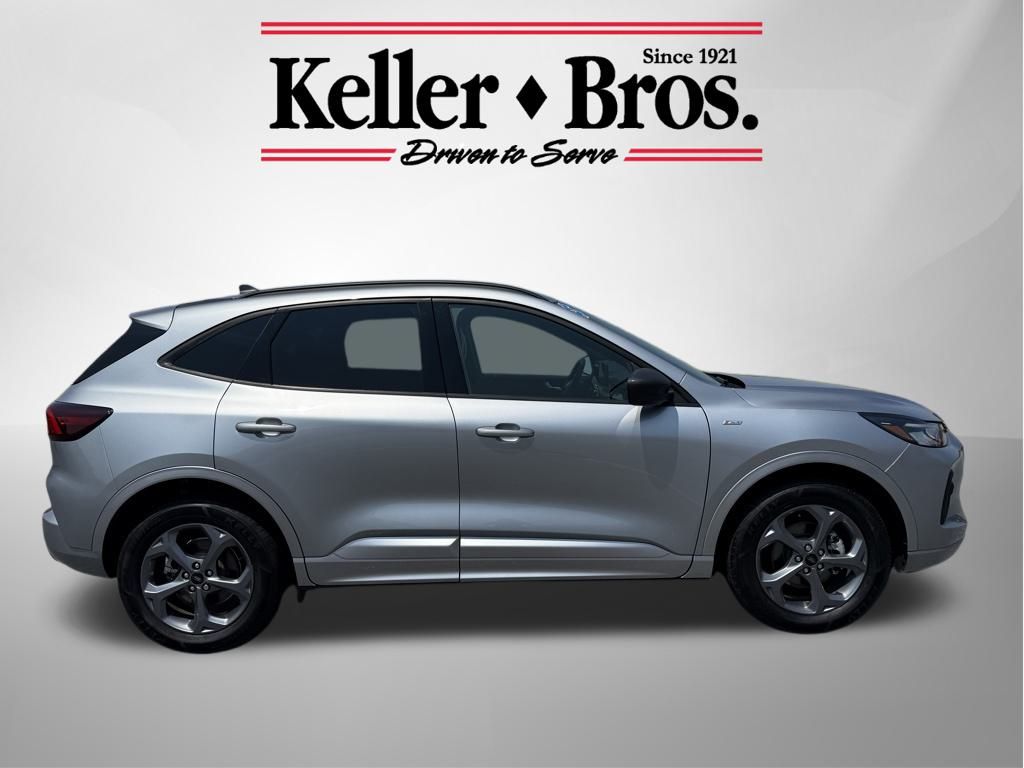 2023 Ford Escape ST-Line photo 7
