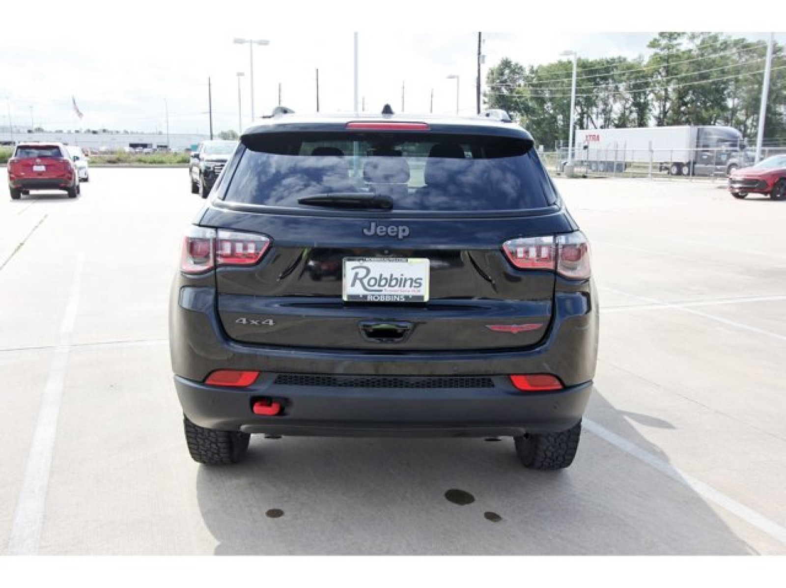 2024 Jeep Compass Trailhawk photo 3