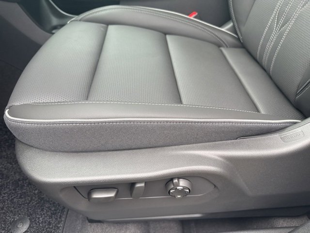 2025 Buick Envision Avenir photo 13