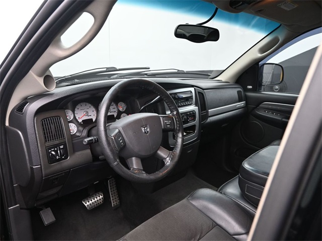 2005 Dodge Ram photo 4