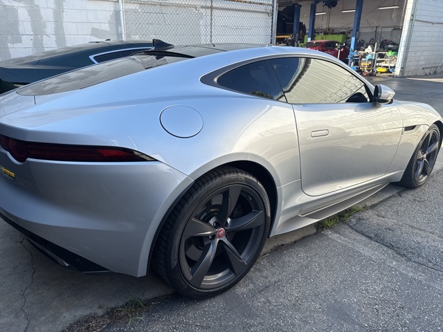 2018 Jaguar F-TYPE 400 Sport photo 4