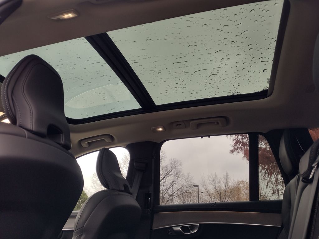 2026 VOLVO XC90 - Image 23