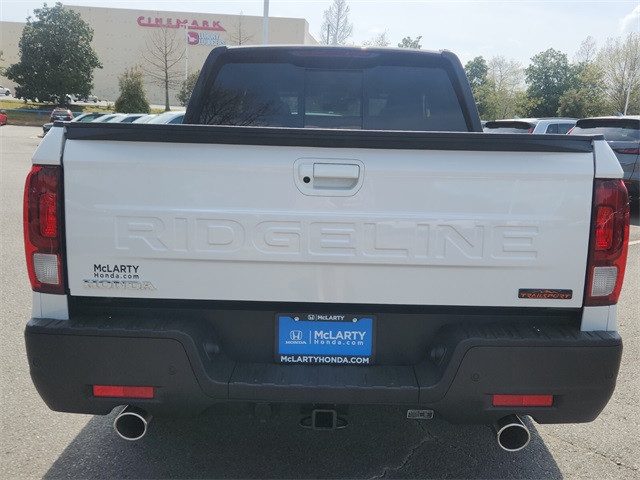 2025 Honda Ridgeline TrailSport photo 4