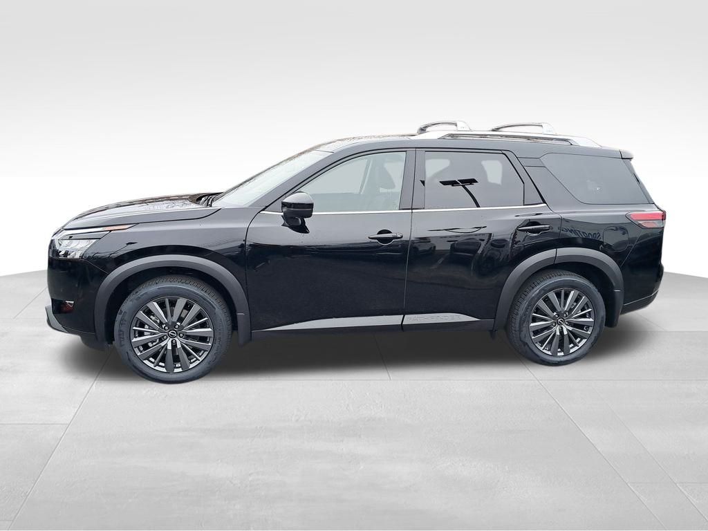 2025 Nissan Pathfinder SL photo 2