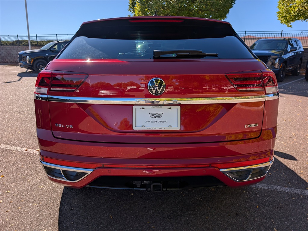 2022 Volkswagen Atlas Cross Sport V6 SEL Premium R-Line photo 3