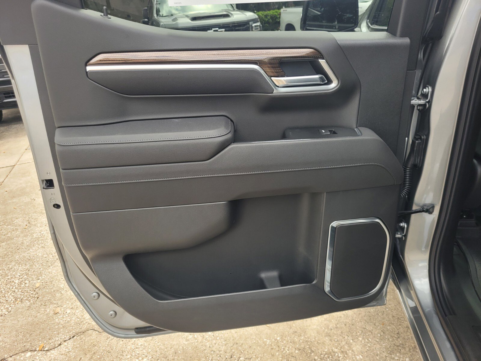 2026 Chevrolet Silverado 1500 RST photo 19