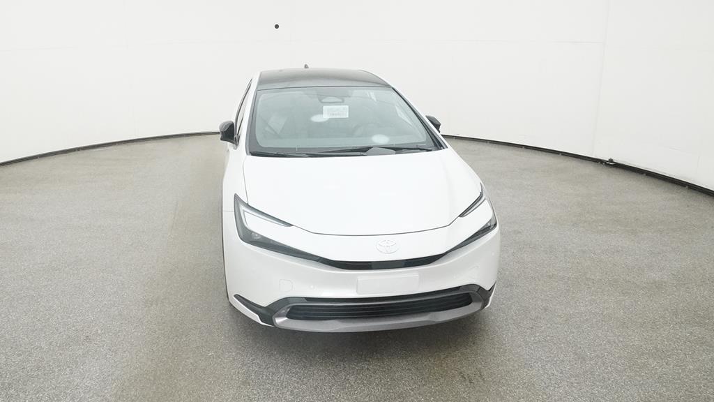 2025 Toyota Prius XLE photo 2
