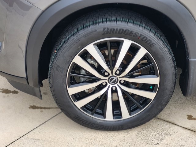 2024 Nissan Pathfinder Platinum photo 10