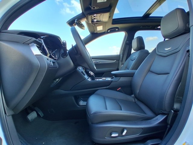 2025 Cadillac XT6 Luxury photo 17