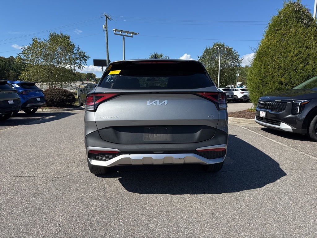 2023 Kia Sportage LX photo 3