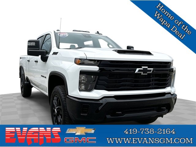 2025 Chevrolet Silverado 2500HD Custom's photo