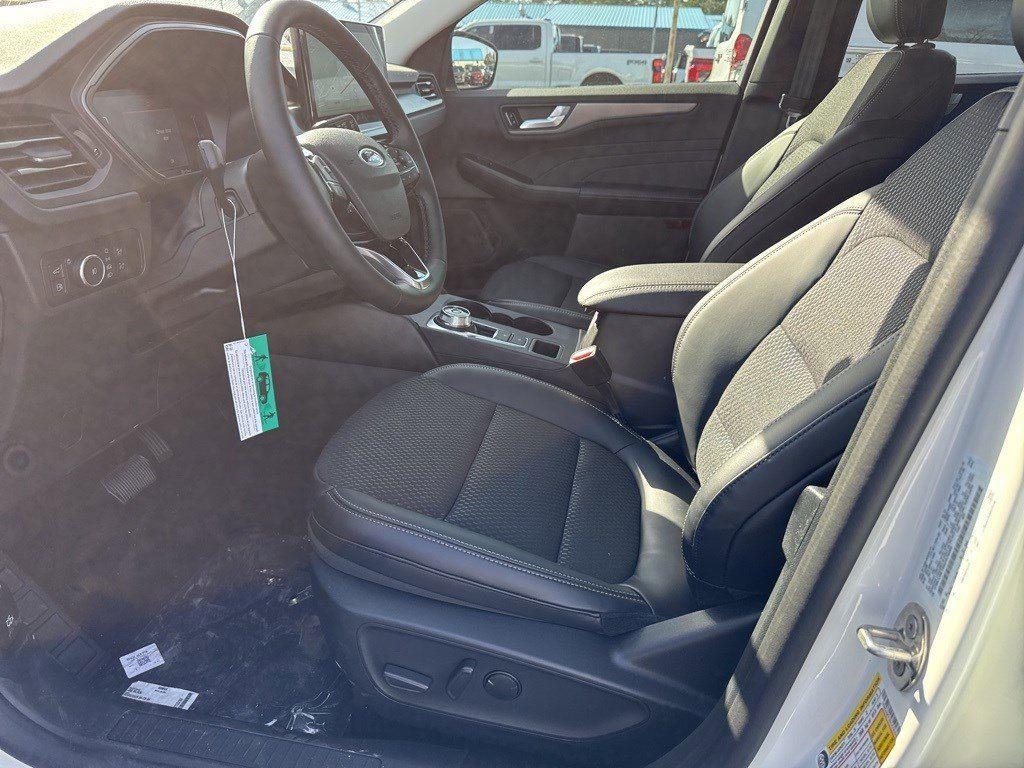 2025 Ford Escape Plug-In Hybrid photo 4