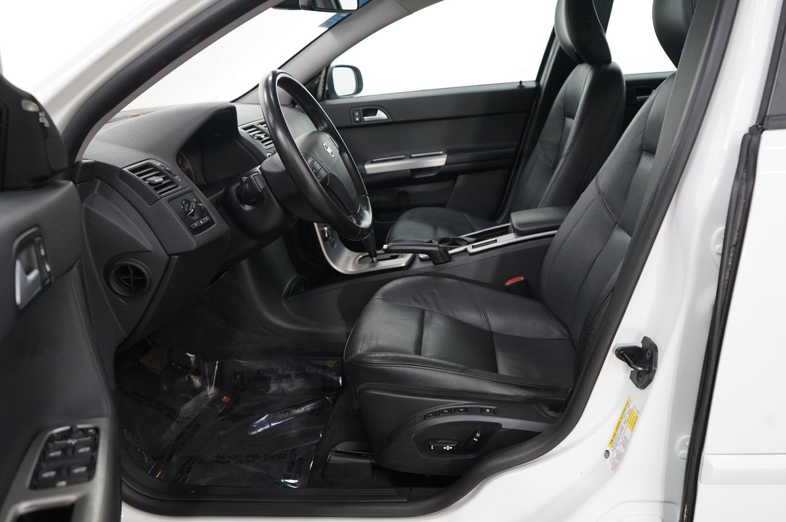 2008 Volvo S40 T5 AWD photo 14