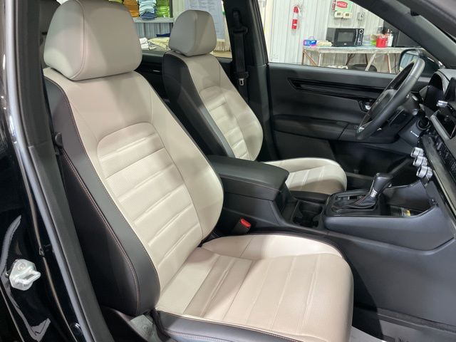 2023 Honda CR-V Hybrid Sport Touring photo 35