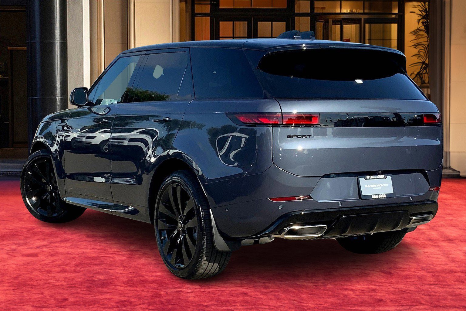 2025 Land Rover Range Rover Sport P400 Dynamic SE photo 2