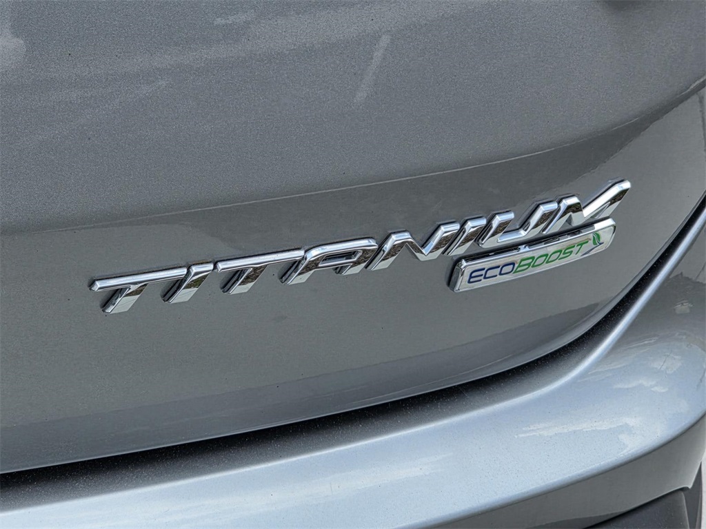 2020 Ford Edge Titanium photo 37