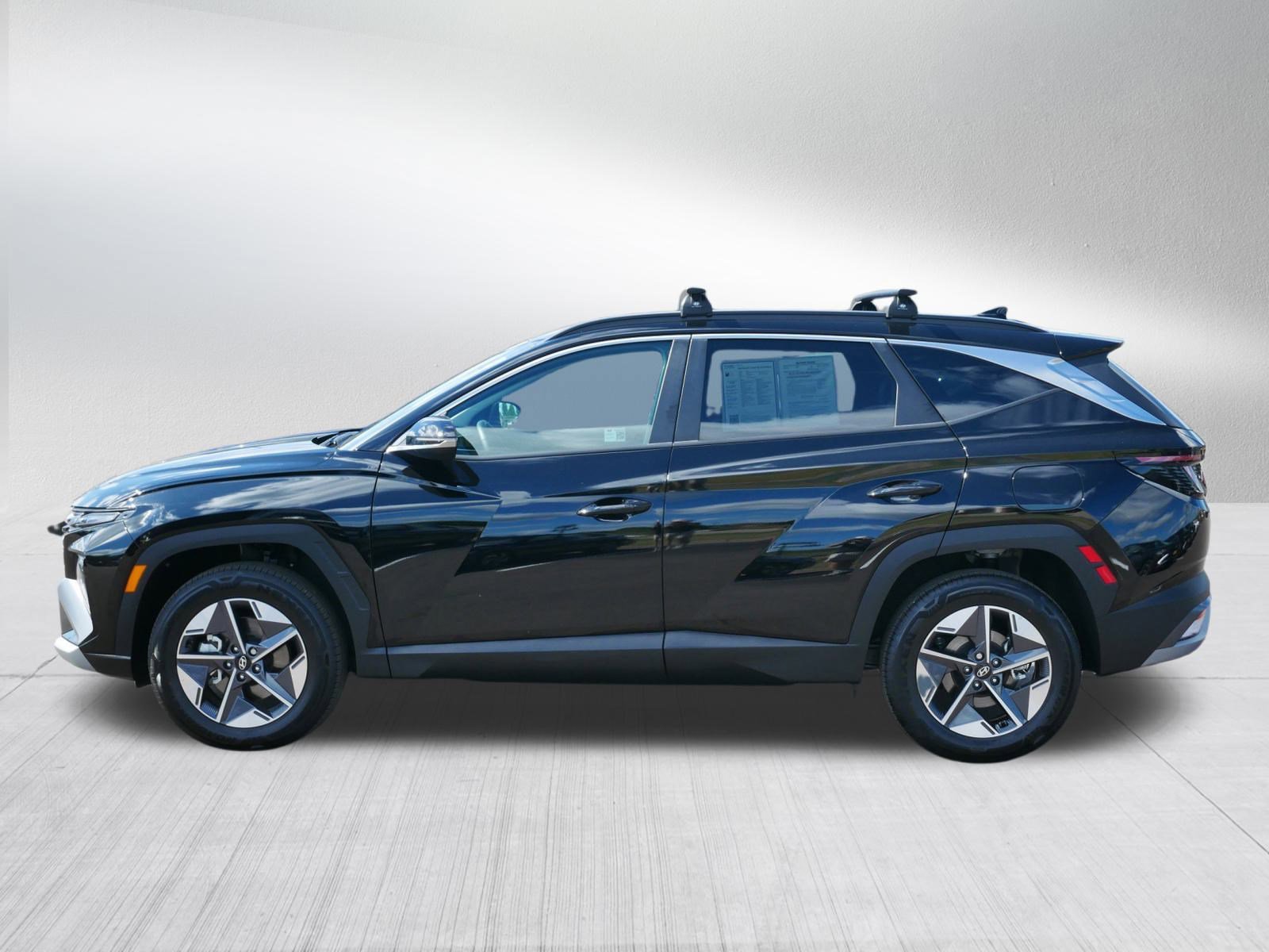 2025 Hyundai Tucson SEL Convenience photo 3