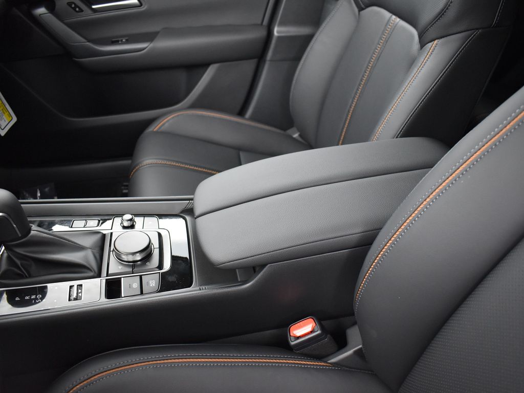 2025 Mazda CX-50 Premium photo 9