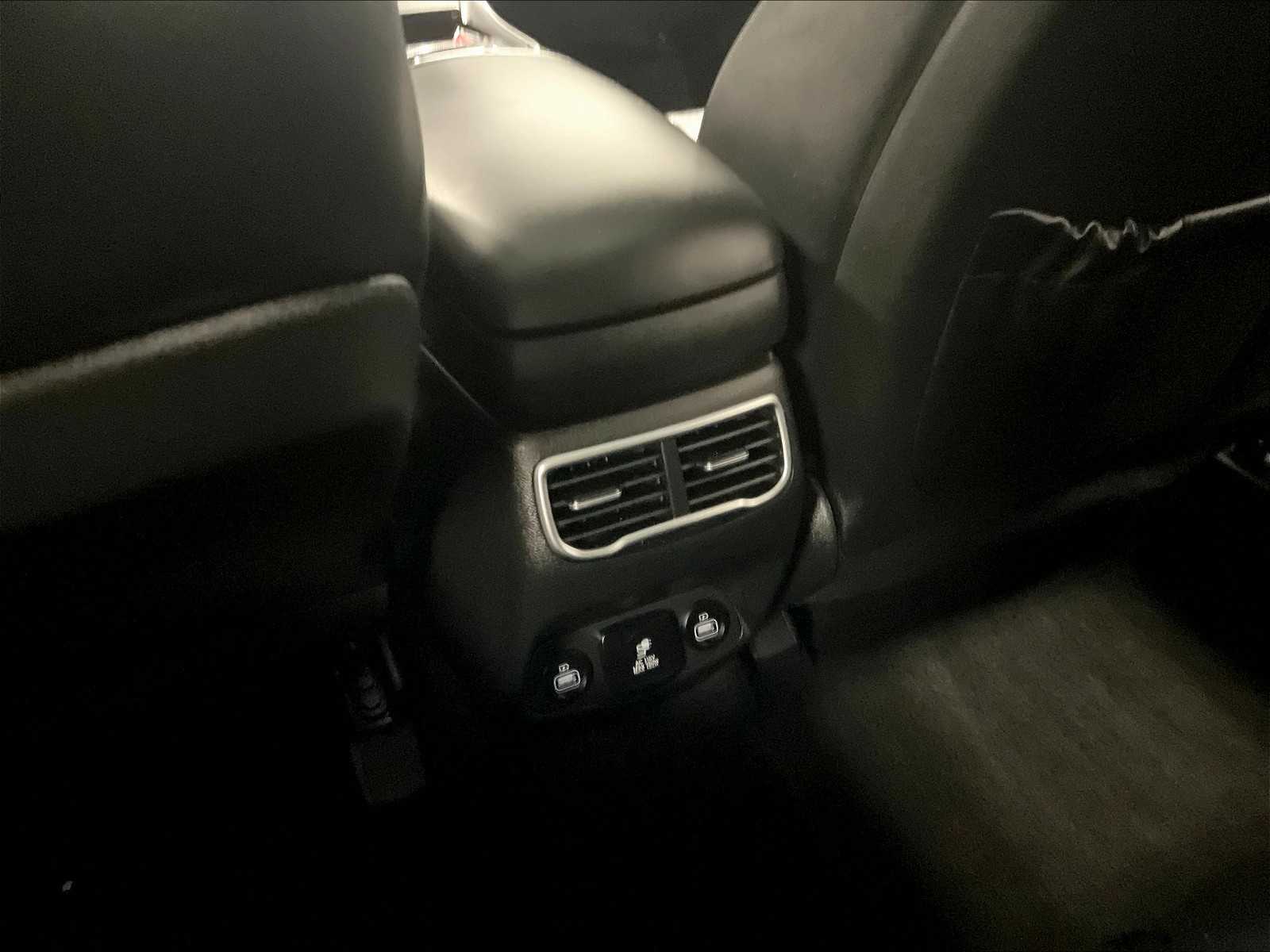 2023 Hyundai Santa Fe Limited photo 27