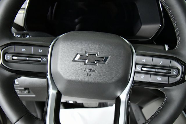 2026 Chevrolet Colorado ZR2 photo 2