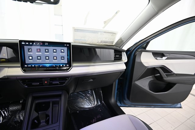 2025 Volkswagen Tiguan SE photo 26