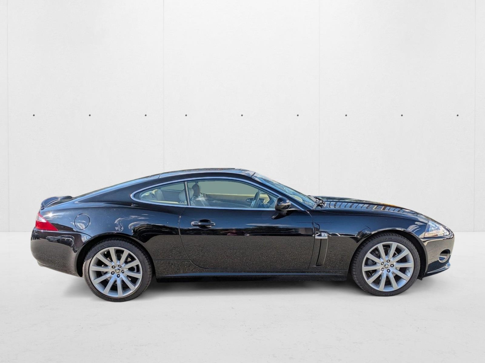 2009 Jaguar XK Base photo 4