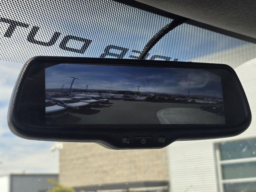 2025 Ford F-650 Base photo 3
