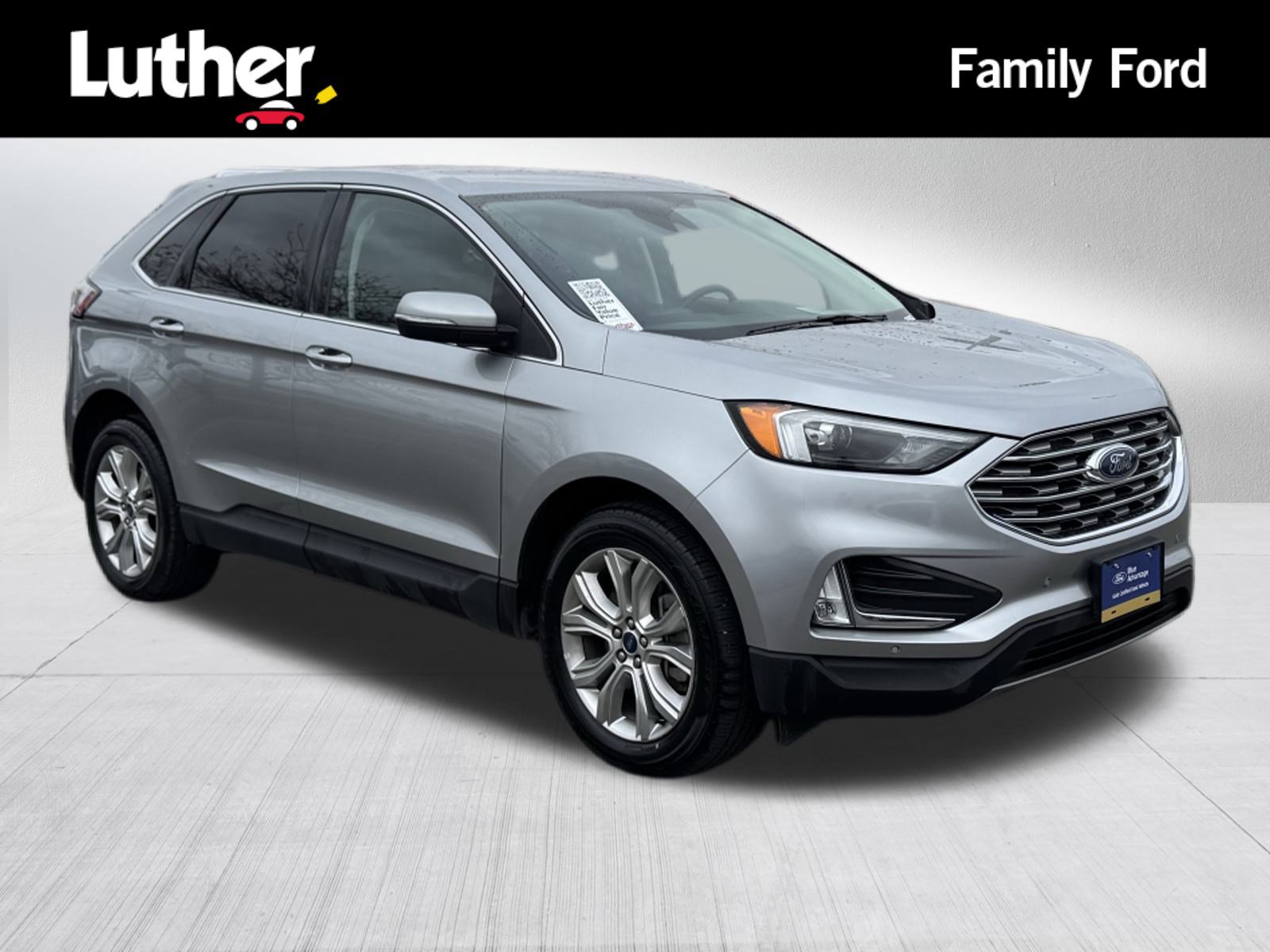 2022 Ford Edge Titanium's photo