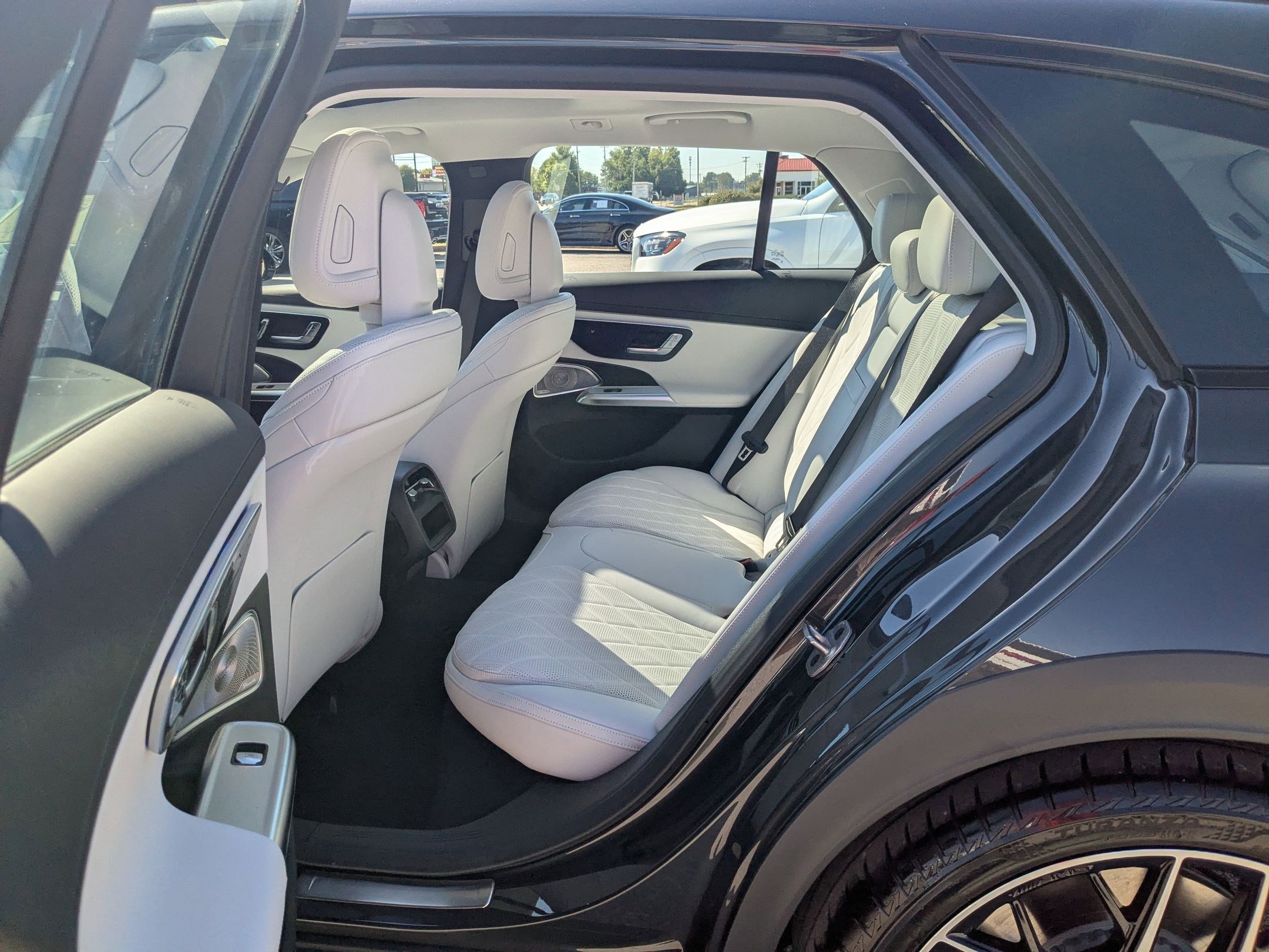 2026 Mercedes Benz E 450 4MATIC Wagon photo 24