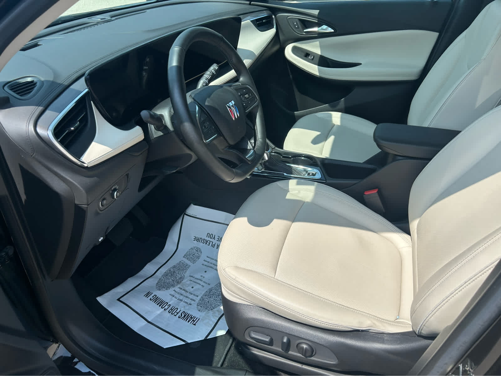 2024 Buick Encore GX Sport Touring photo 7