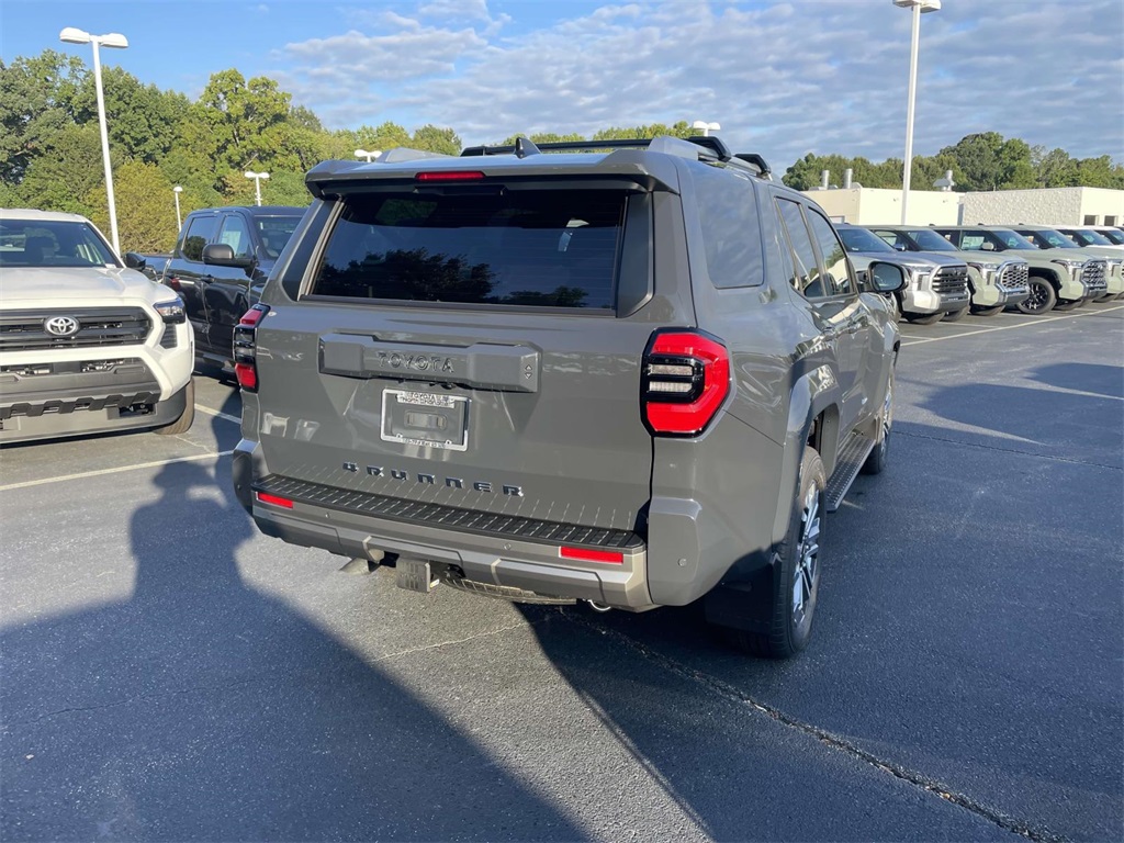 2025 Toyota 4Runner Limited photo 7
