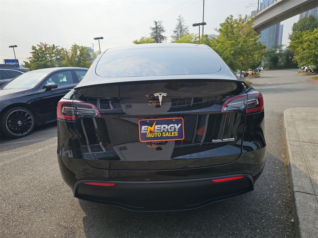 2023 Tesla Model Y Performance photo 5