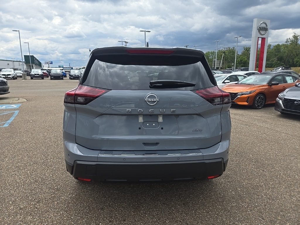 2026 Nissan Rogue SV photo 5