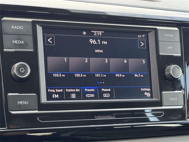 2024 Volkswagen Taos S photo 2