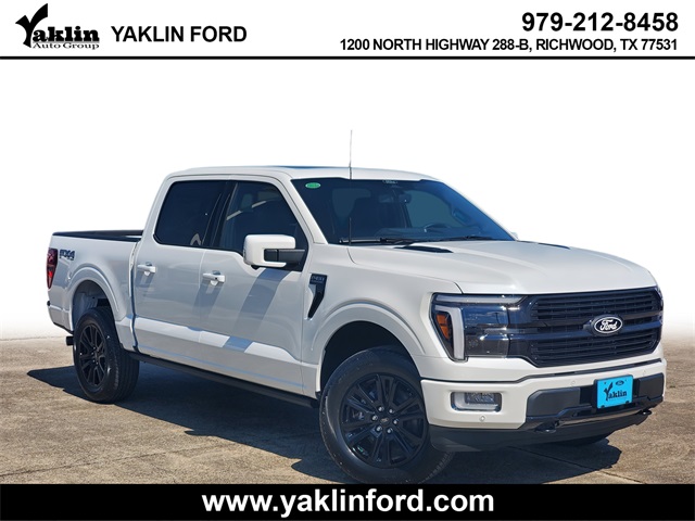 2025 Ford F-150 Platinum's photo