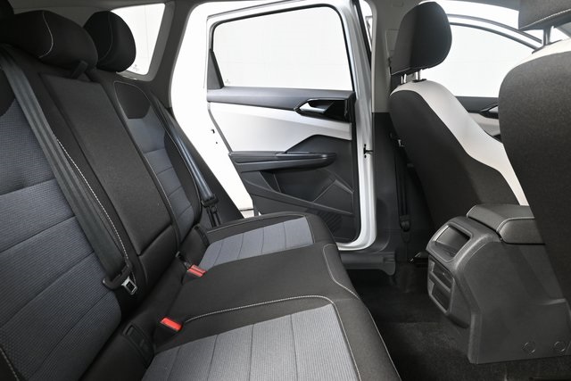 2025 Volkswagen Taos S photo 15