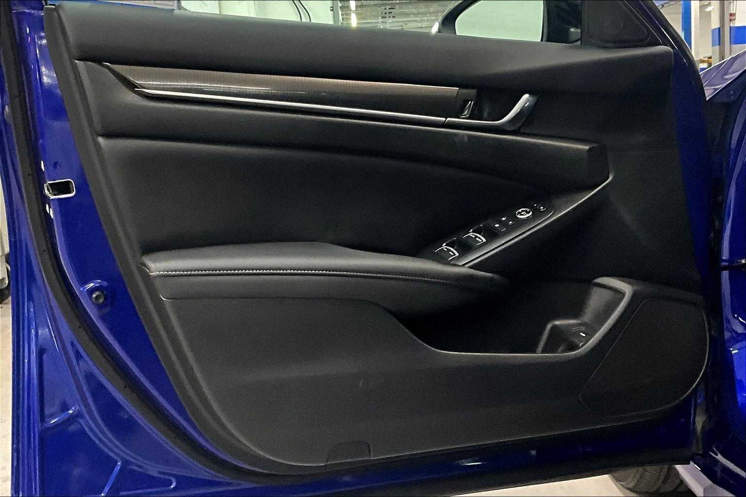 2022 Honda Accord Sport photo 21