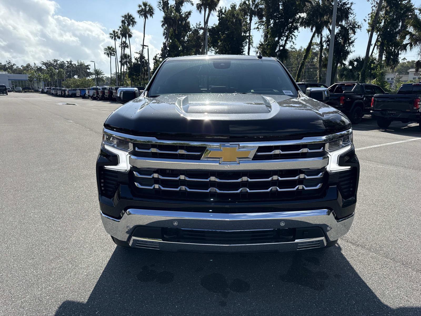 2026 Chevrolet Silverado 1500 LTZ photo 8