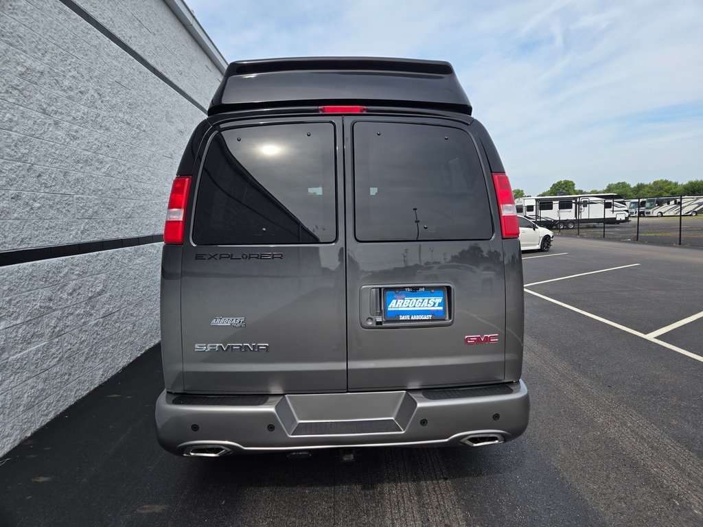 2025 Gmc Savana 2500 Cargo photo 3