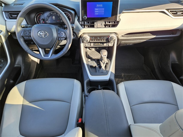 2023 Toyota RAV4 XLE Premium photo 9