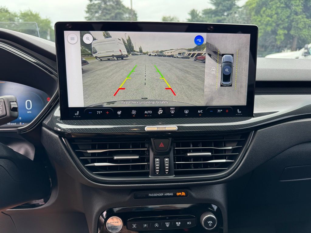 2023 Ford Escape ST-Line Elite photo 5