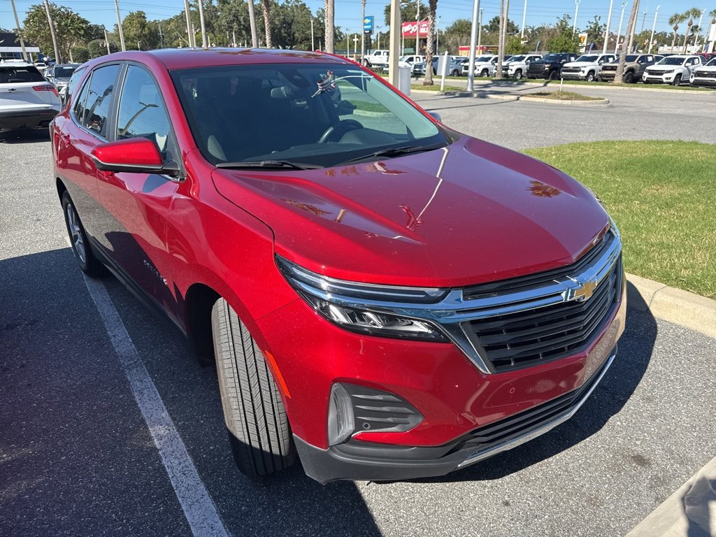 2024 Chevrolet Equinox LT photo 3