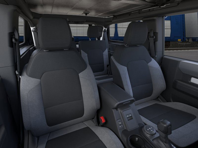 2025 Ford Bronco Base photo 10