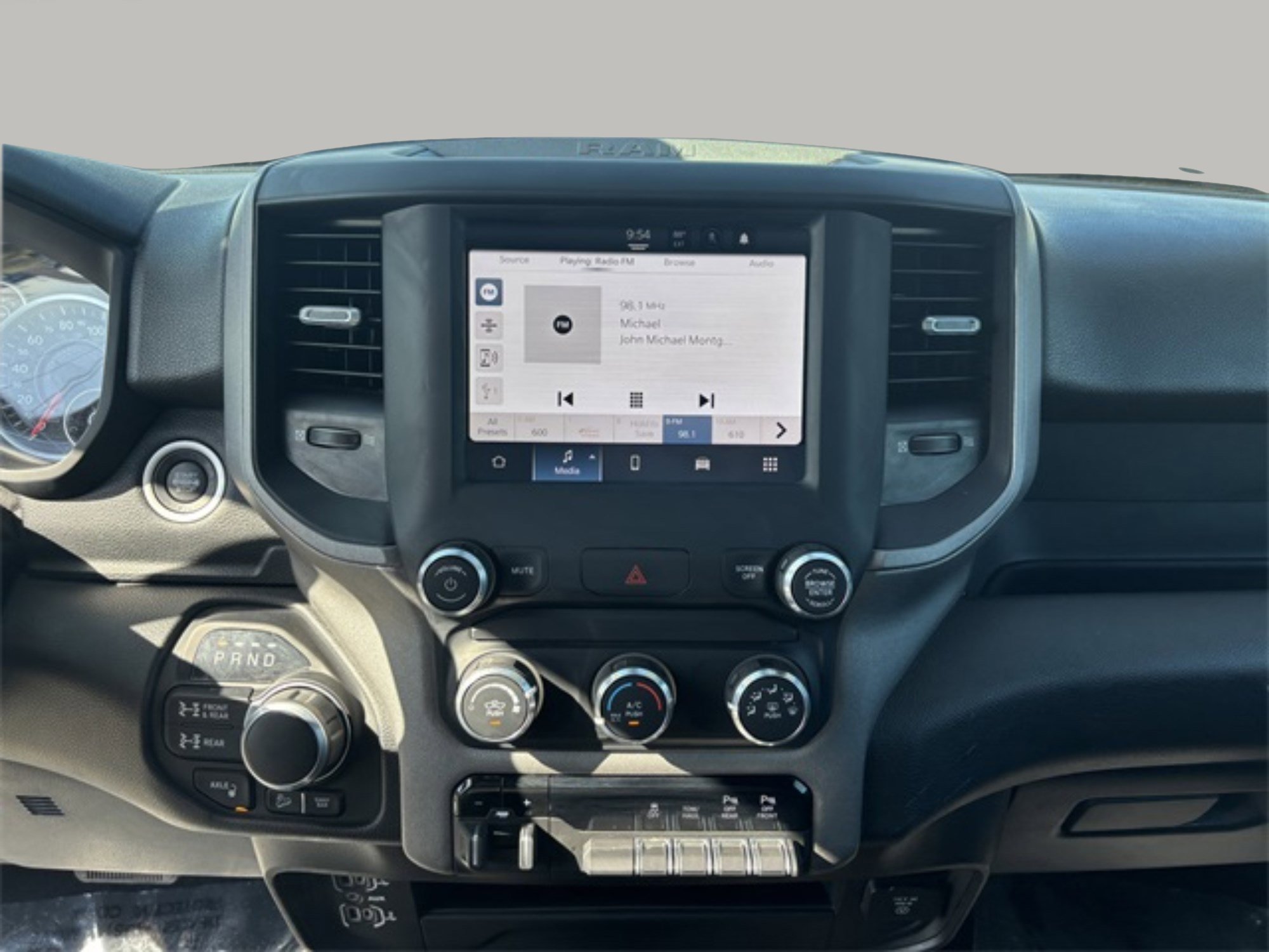 2024 Ram 2500 Tradesman photo 14
