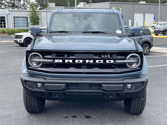2025 Ford Bronco Outer Banks photo 4