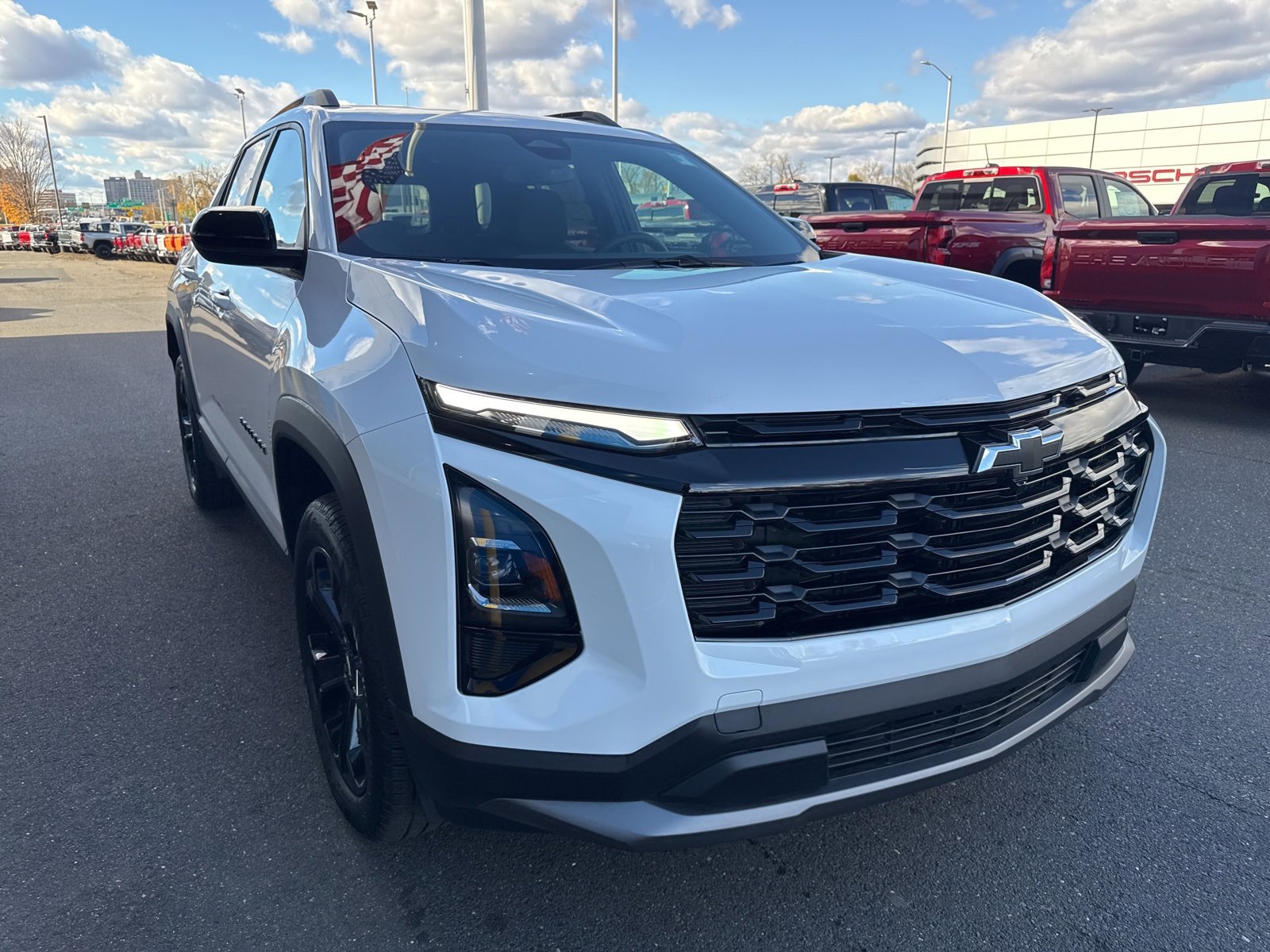 2026 Chevrolet Equinox LT photo 2