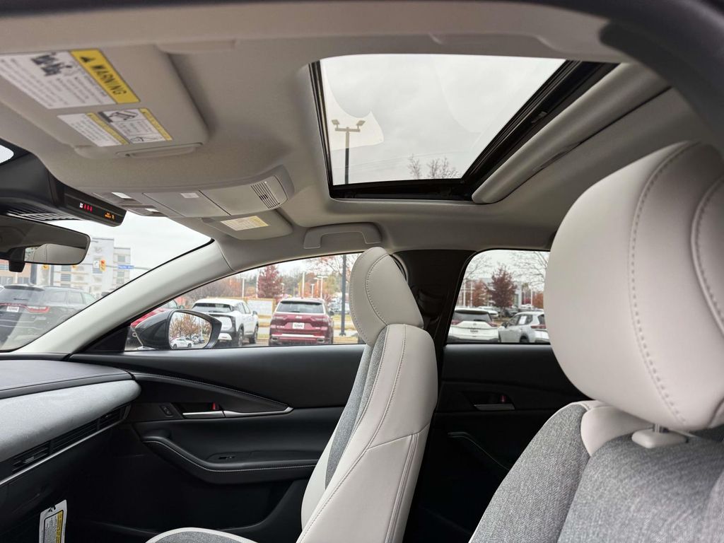 2026 Mazda CX-30 2.5 S photo 4