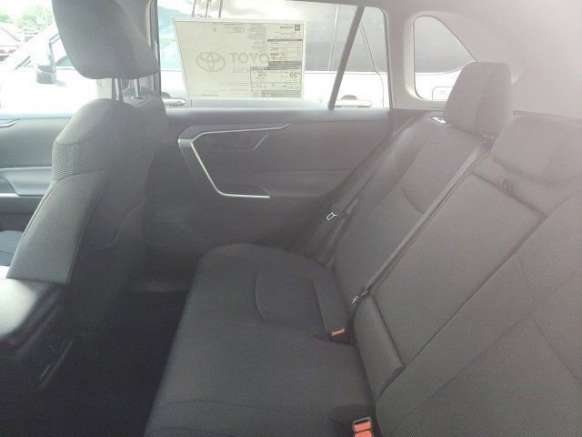 2025 Toyota RAV4 LE photo 10